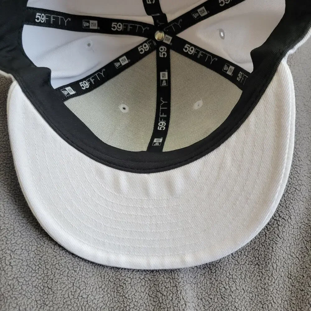 MIAMI DOLPHINS Hat Cap White Fitted One Size 7 5 Embroidered NFL Official